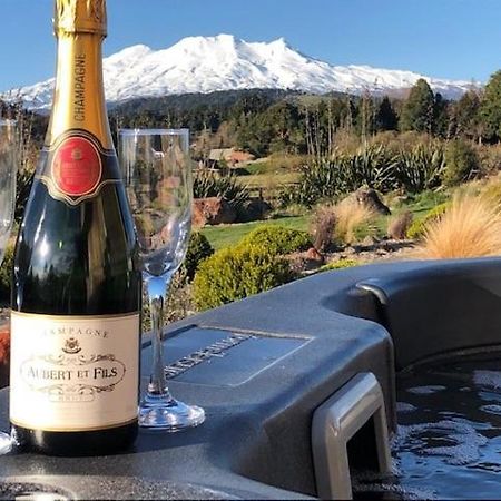Heavenly Spa Views - Ohakune Holiday Home Exteriör bild