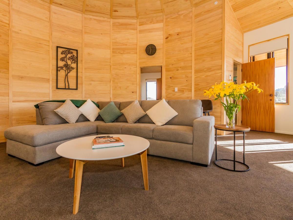 Heavenly Spa Views - Ohakune Holiday Home Exteriör bild