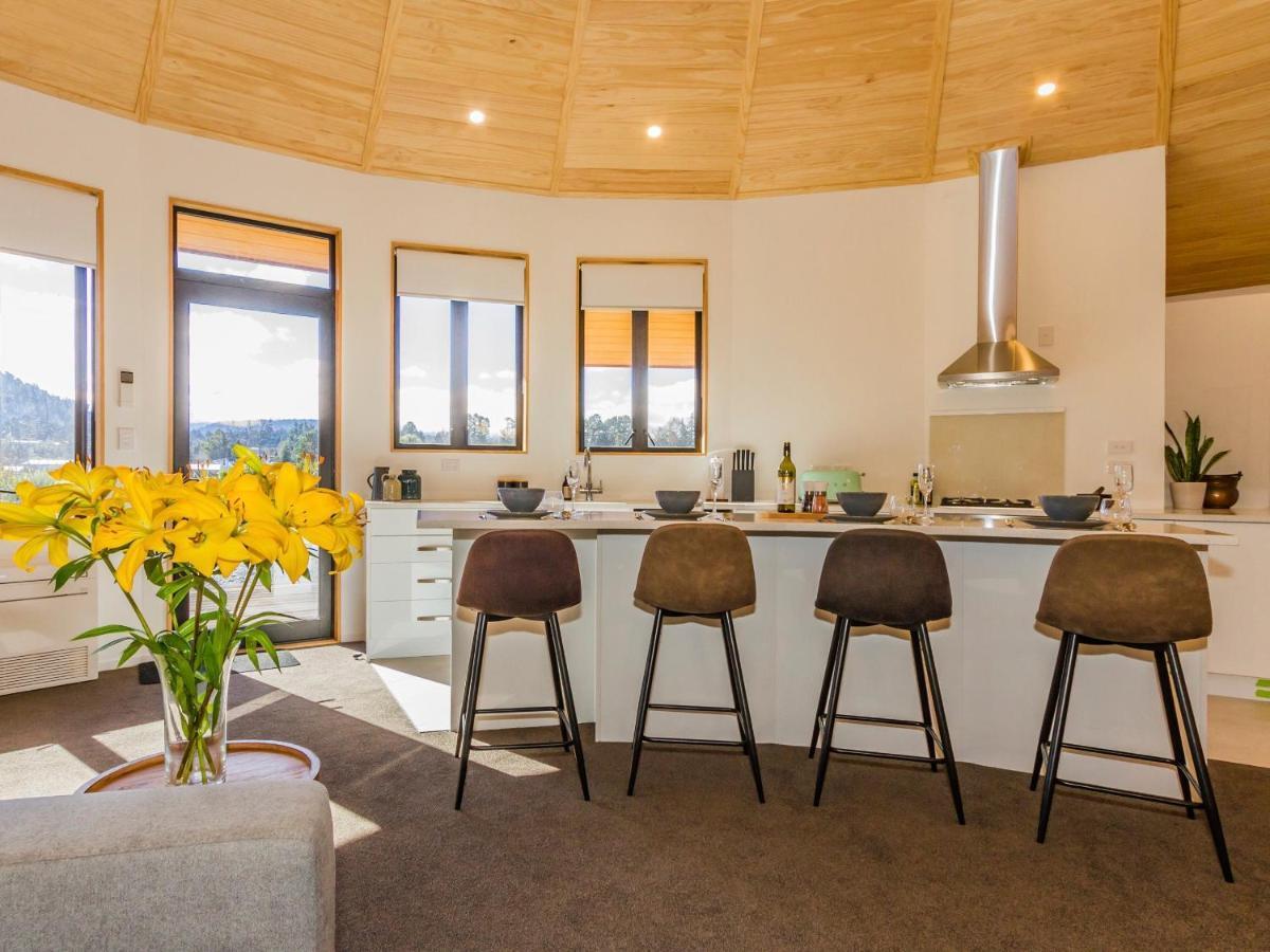 Heavenly Spa Views - Ohakune Holiday Home Exteriör bild